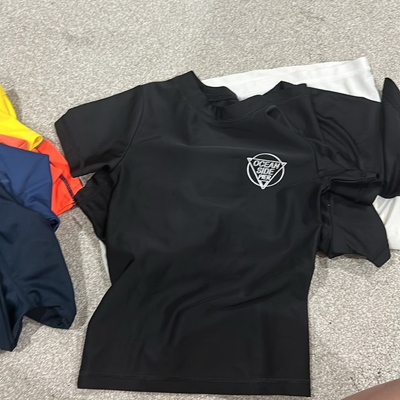 Boys swim top - Picture 10 of 11